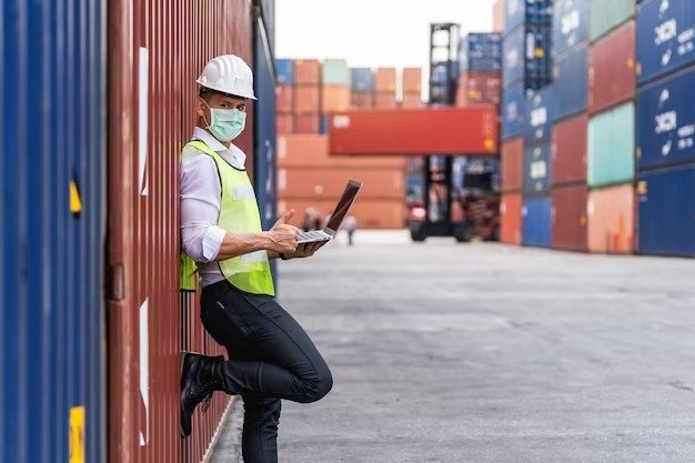 How Freight Forwarding Services Simplify International Shipping